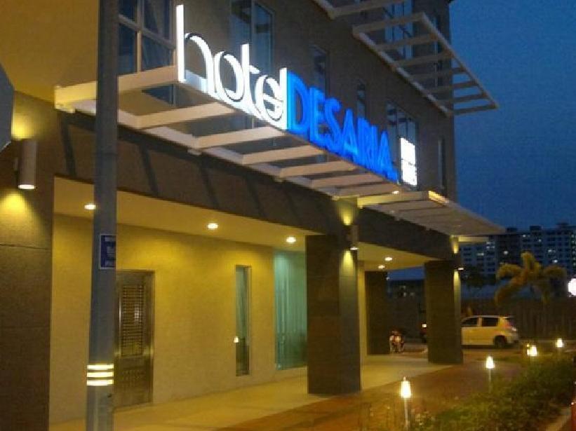 Hotel Desaria Petaling Jaya Exterior photo