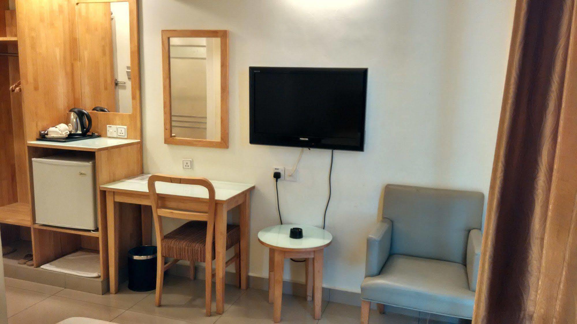 Hotel Desaria Petaling Jaya Exterior photo
